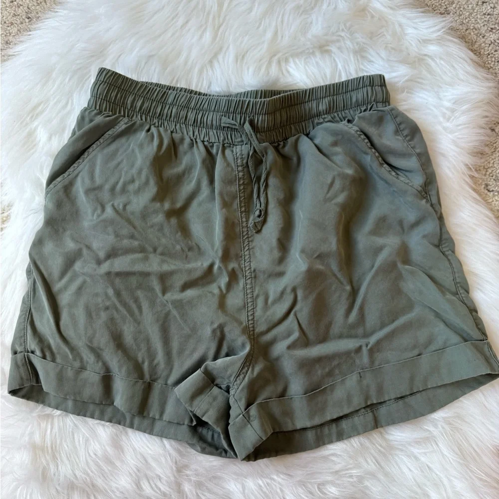 Universal Thread (2 PAIRS!) Size XS Women's Elastic-Waist utility Shorts - Picture 11 of 14